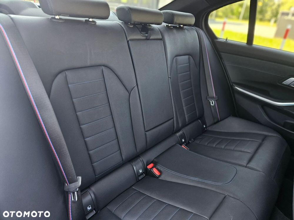 BMW Seria 3 - 25