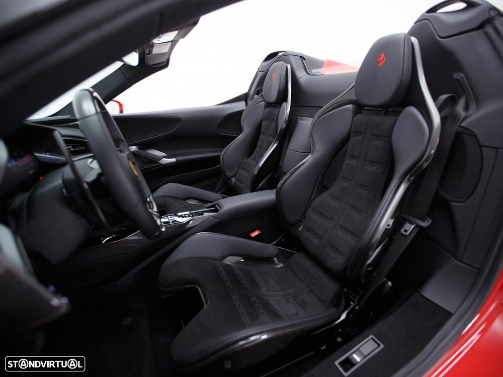 Ferrari SF90 Spider - 9