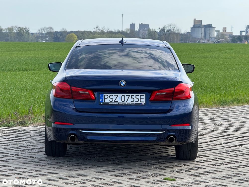 BMW Seria 5 530i xDrive Luxury Line - 9