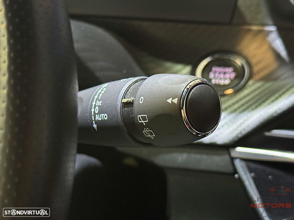 Peugeot 208 1.2 PureTech GT EAT8 - 26