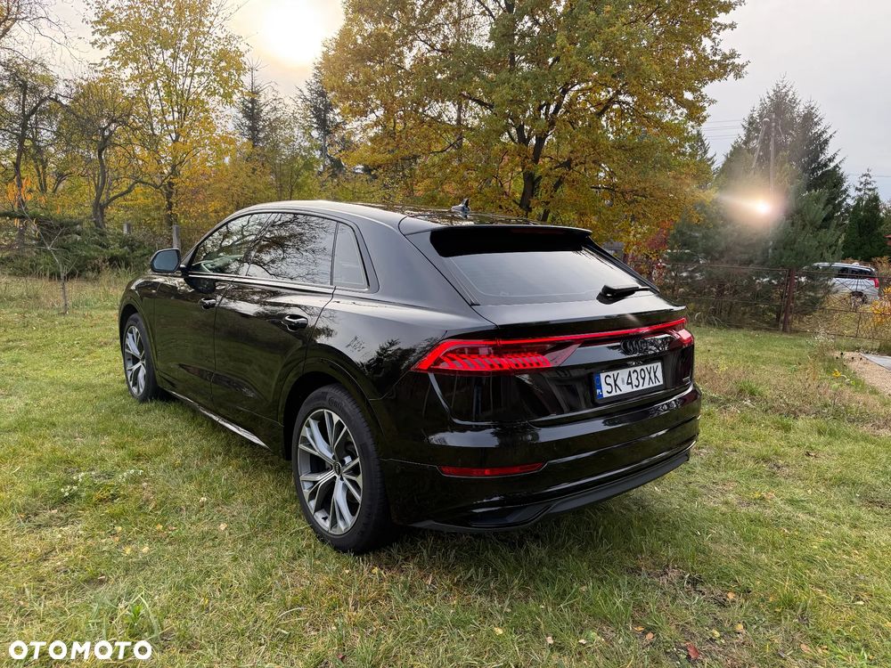 Audi Q8 - 12