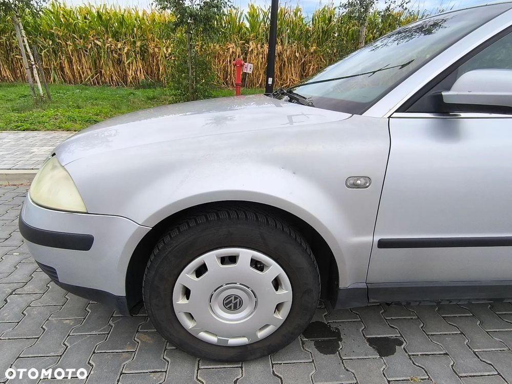 Volkswagen Passat 1.9 TDI Basis - 13