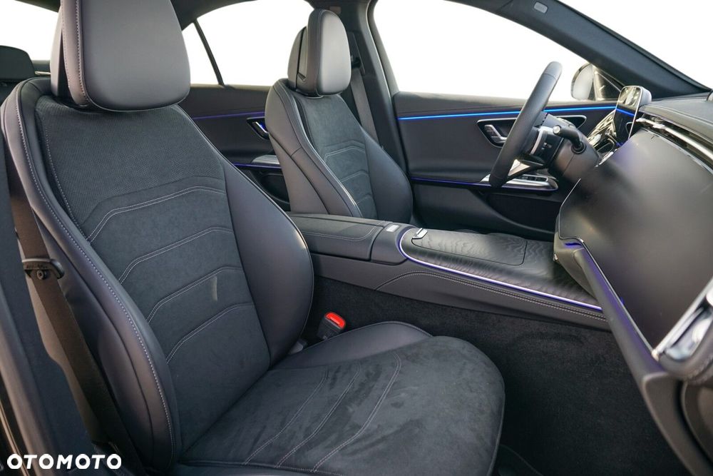 Mercedes-Benz Klasa E 220 d mHEV 4-Matic AMG 9G-Tronic - 23