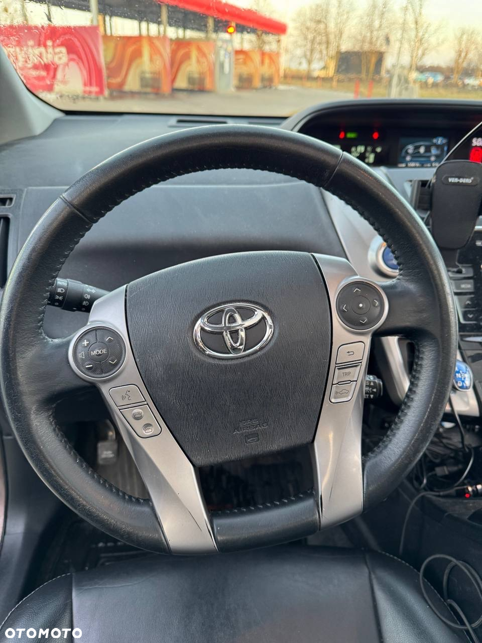 Toyota Prius+ - 9
