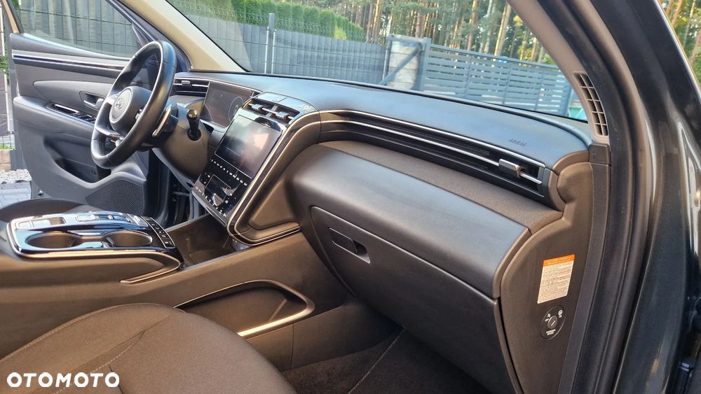 Hyundai Tucson 1.6 T-GDi HEV Executive 2WD - 32