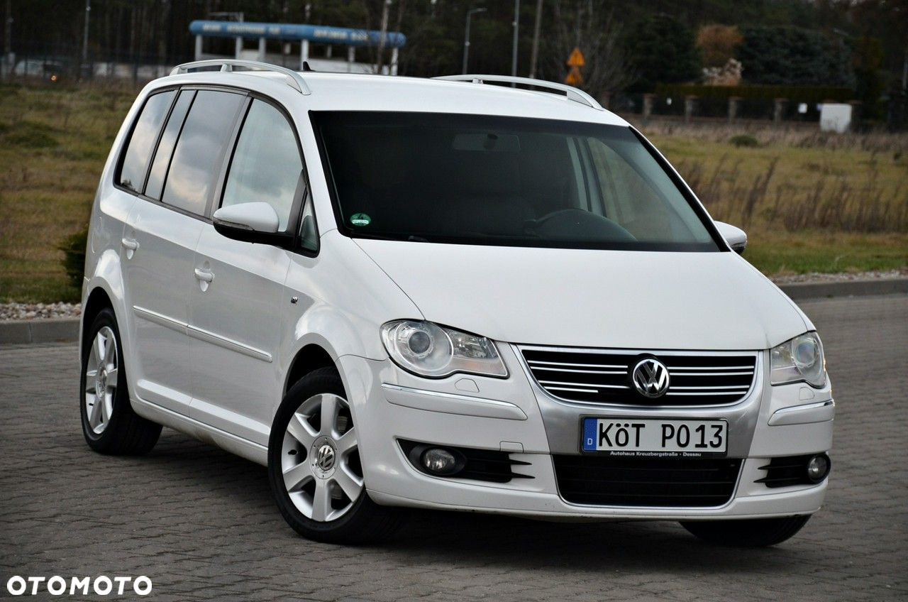 Volkswagen Touran - 24