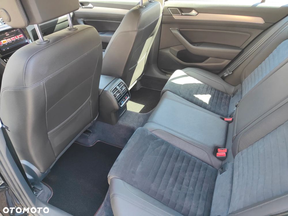Volkswagen Passat Variant 1.8 TSI BMT Highline DSG - 12