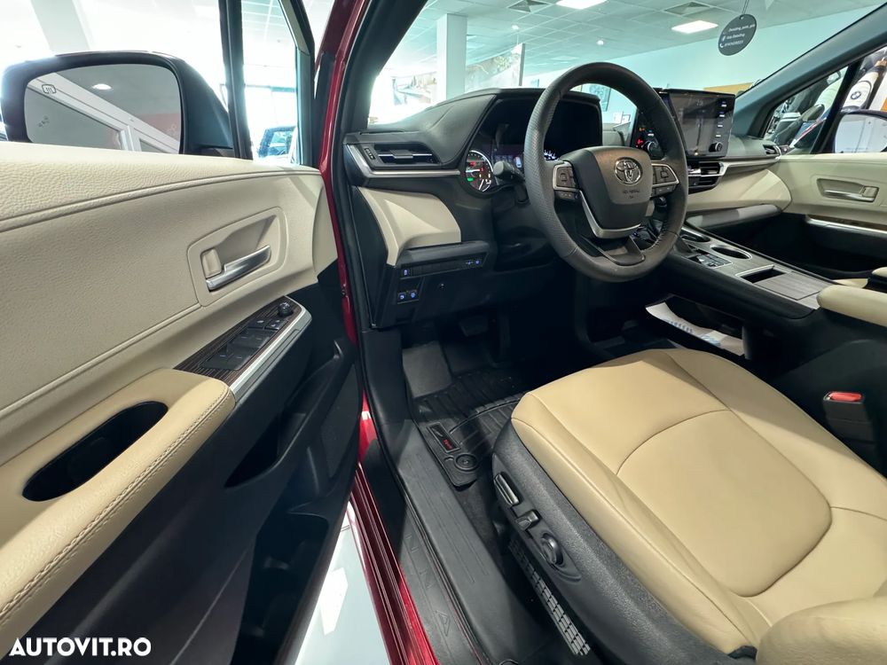 Toyota Sienna - 24
