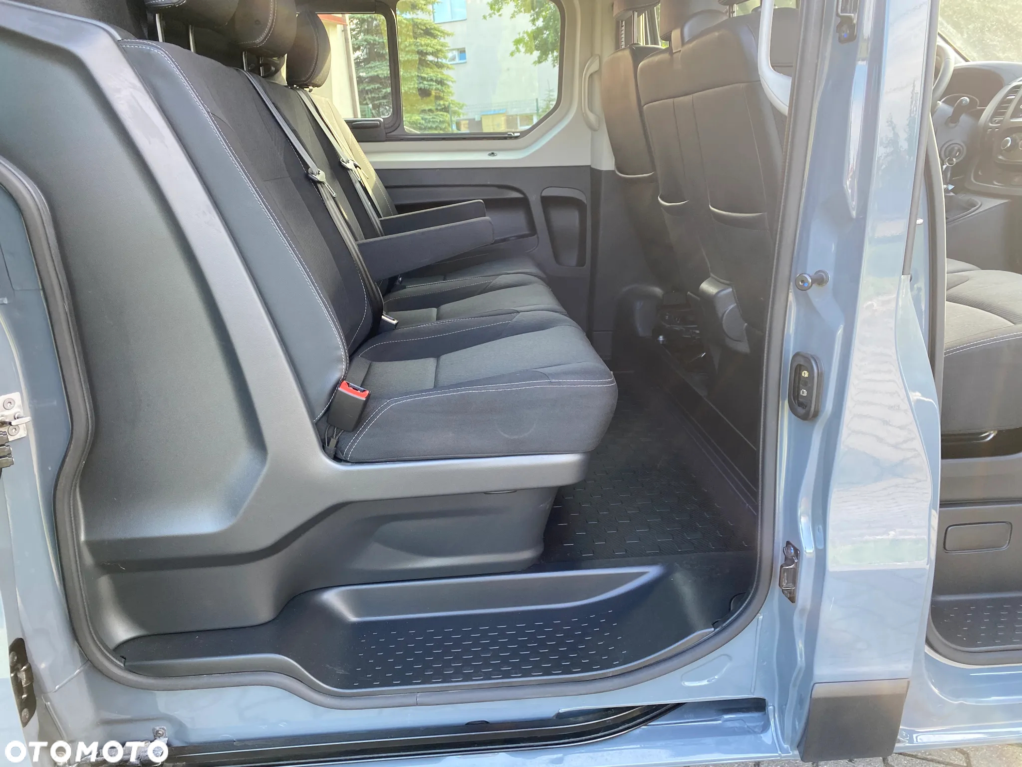 Renault Trafic 2.0 Doka 6 Osobowa Samochód Ciężarowy N1 Rejestracja 11.2021r - 12