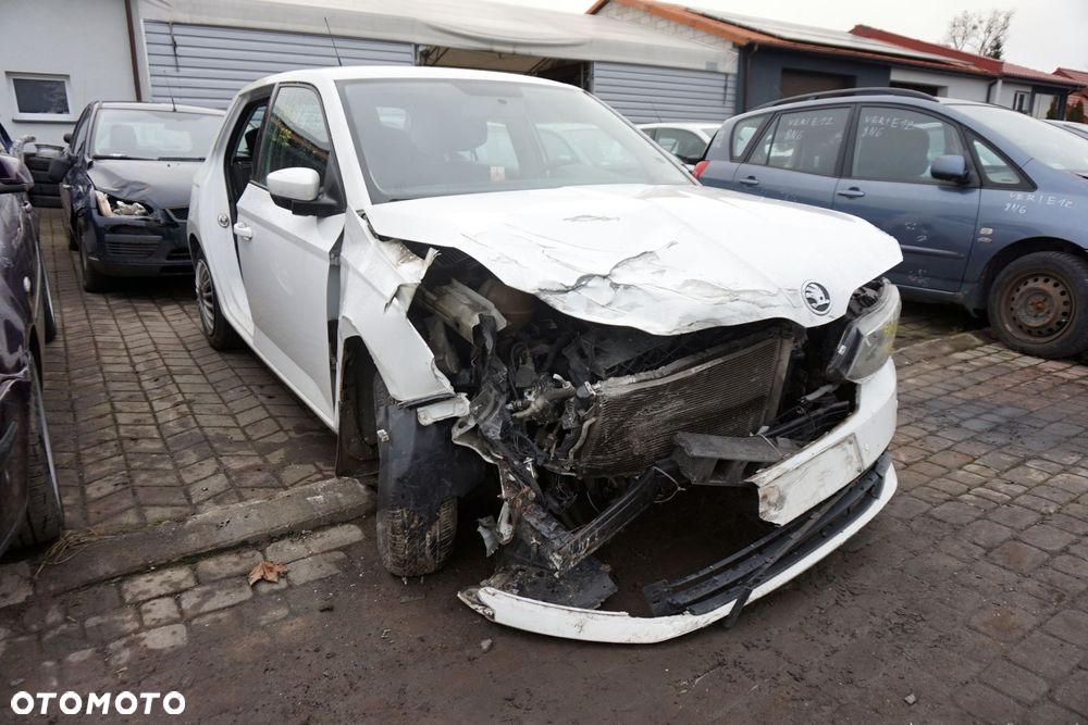 SKODA FABIA III NJ3 5D HB 2017 LF9E 1.0 12V CHYA 60KM QAC BIAŁY na części - 7