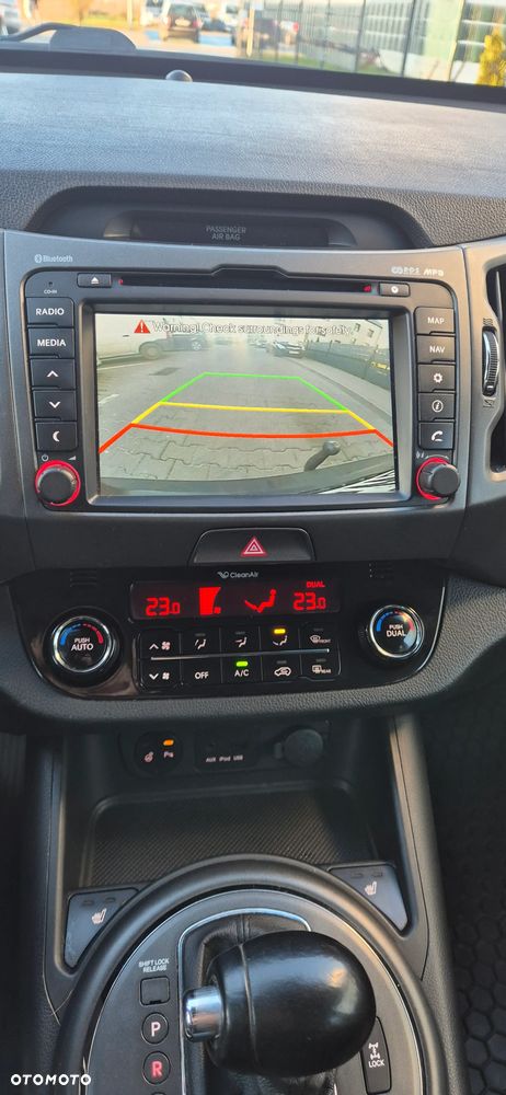 Kia Sportage 2.0 CRDI AWD Spirit - 13