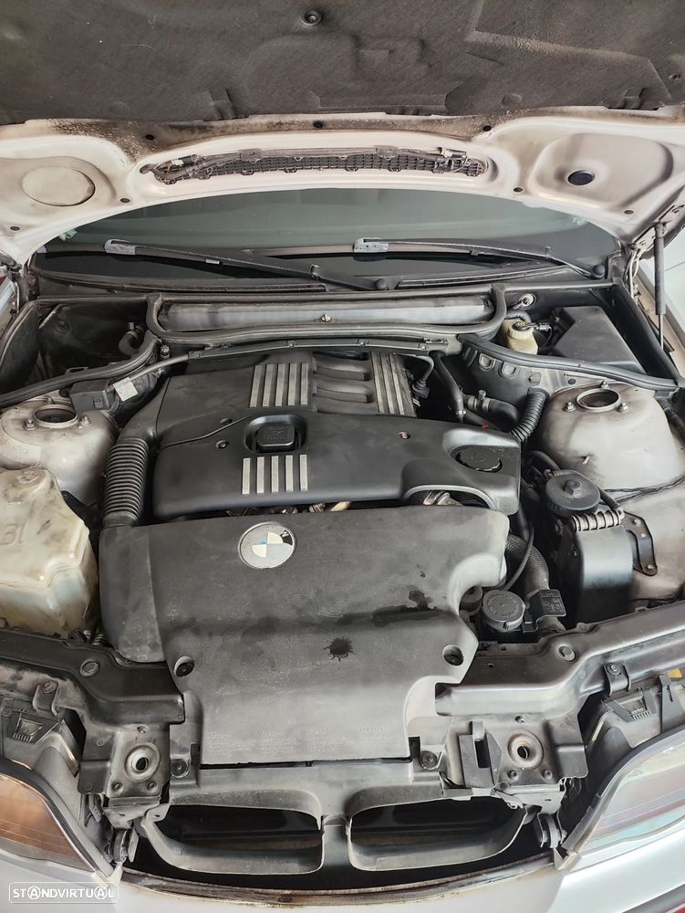 BMW 320 d Touring - 12