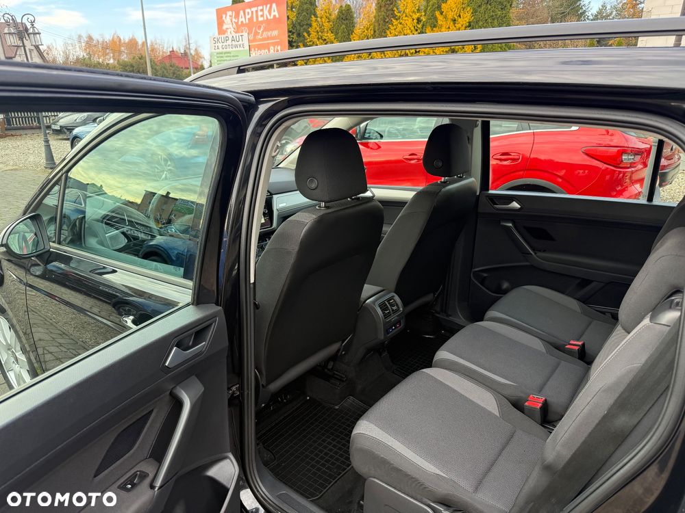 Volkswagen Touran 1.5 TSI EVO Comfortline - 6