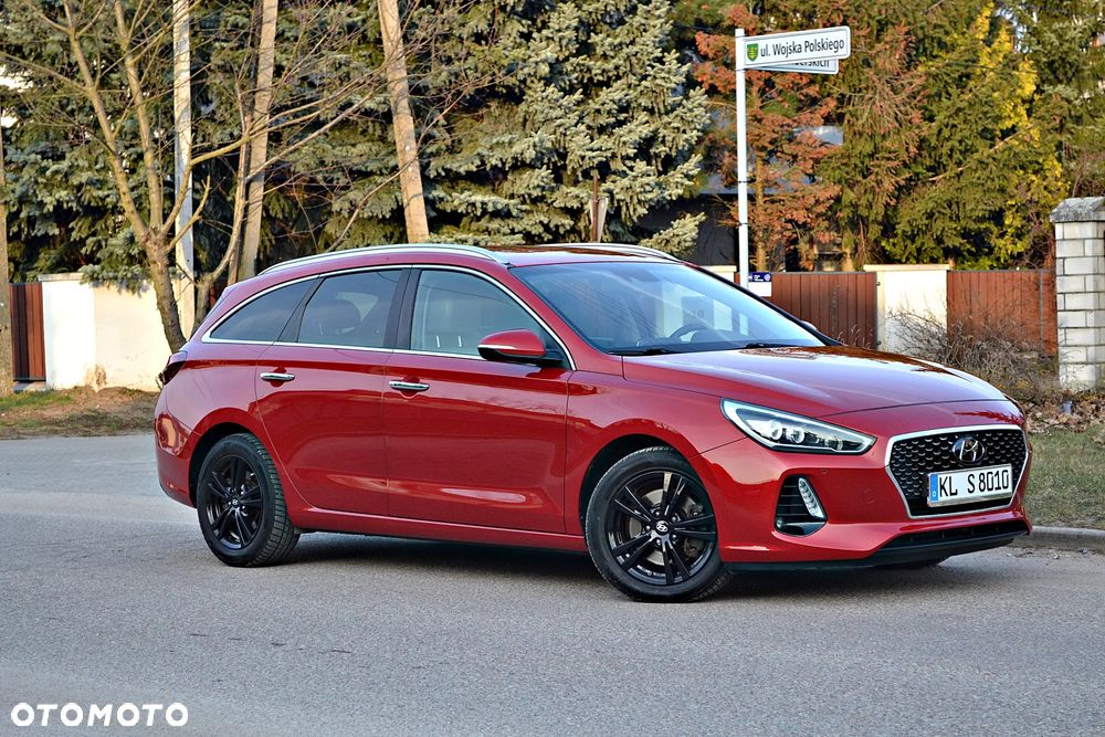 Hyundai i30 blue 1.6 CRDi Premium - 17
