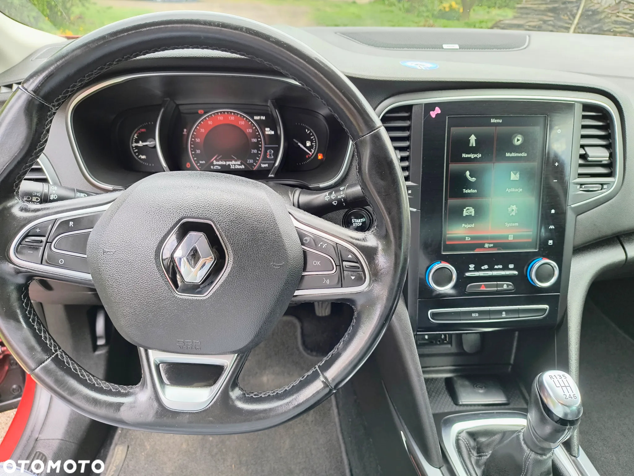 Renault Megane Grandtour ENERGY TCe 130 BOSE EDITION - 8