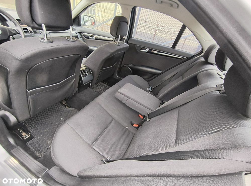 Mercedes-Benz Klasa C 180 Kompressor Elegance - 15