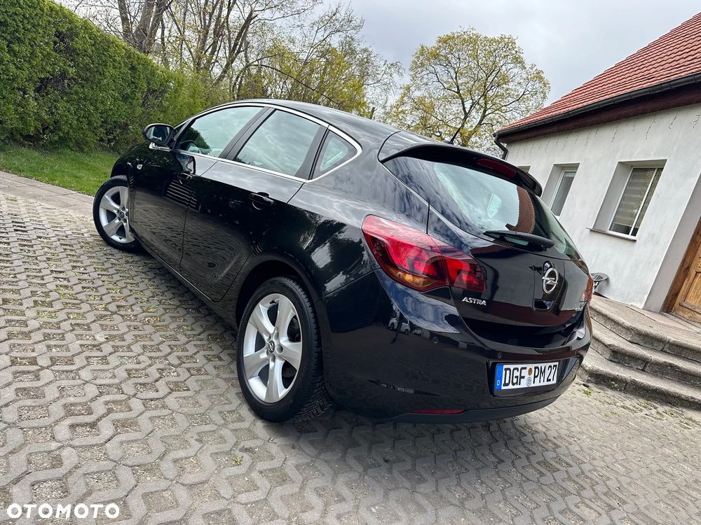 Opel Astra - 18