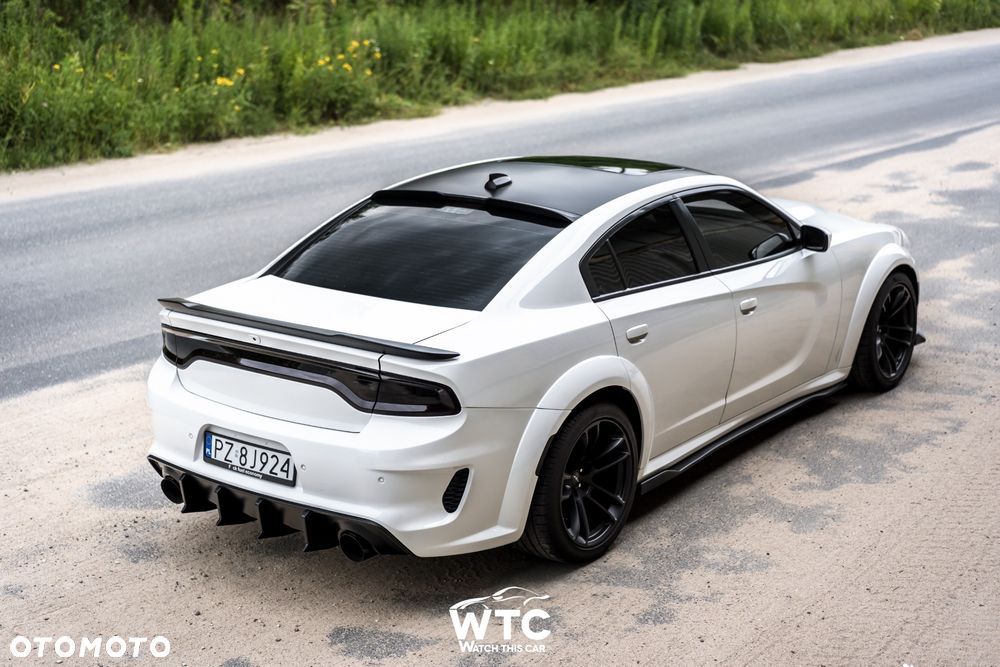 Dodge Charger 6.4 Scat Pack Widebody - 15