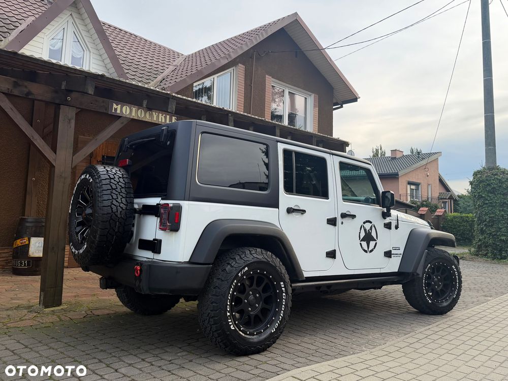 Jeep Wrangler - 4