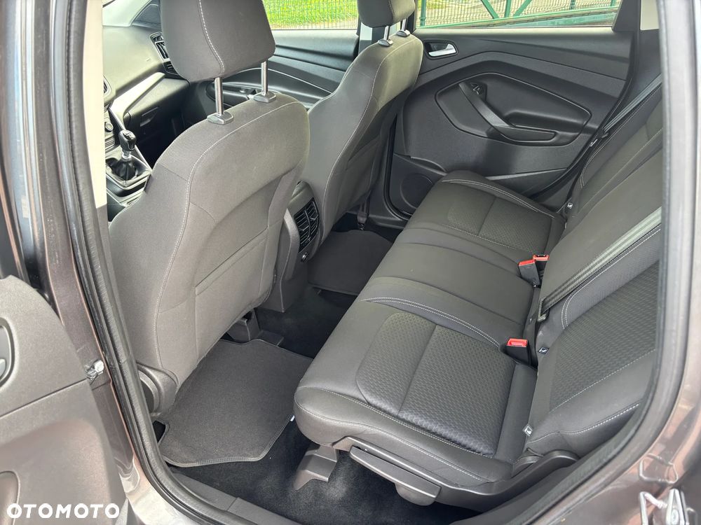 Ford Kuga - 15