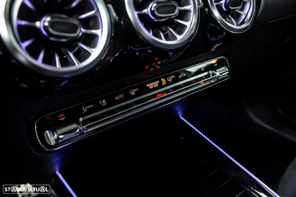 Mercedes-Benz GLA 250 e AMG Line - 24