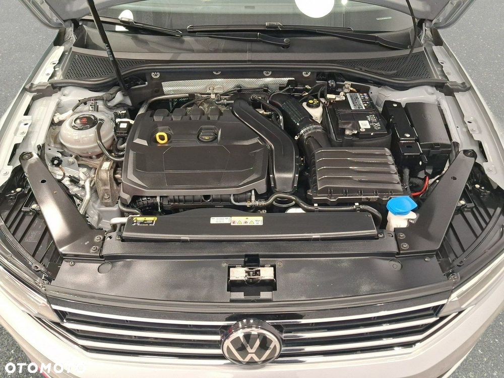 Volkswagen Passat Variant - 23