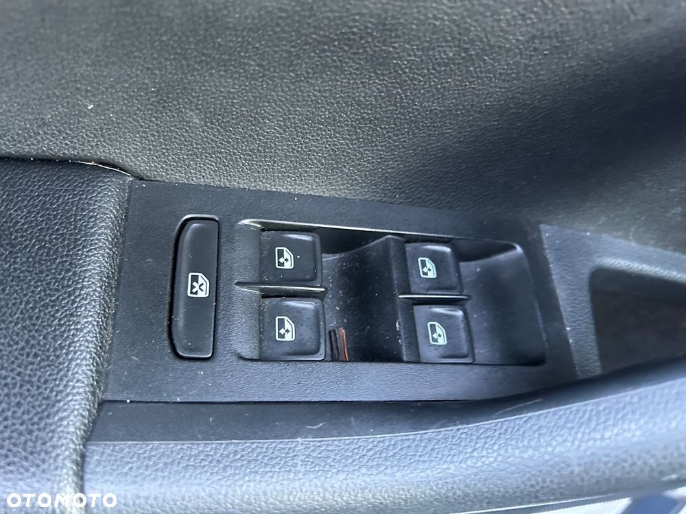 Skoda Octavia 2.0 TDI SCR Ambition - 14