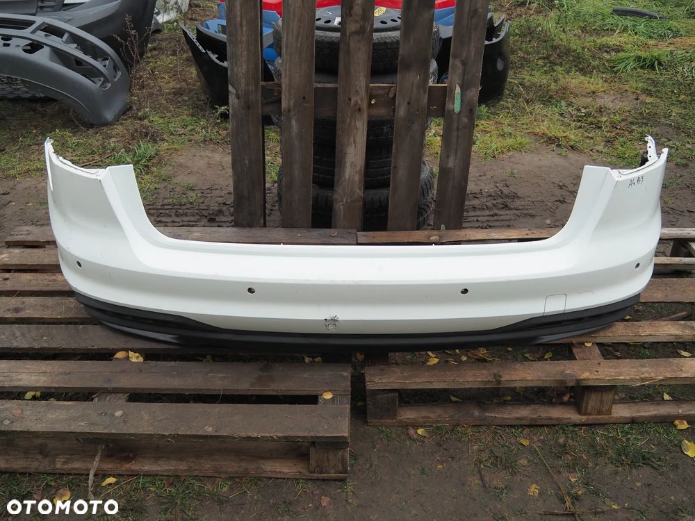 Zderzak tył tylny Audi A4 B9 Avant Kombi S-Line Ibisweiss - 1