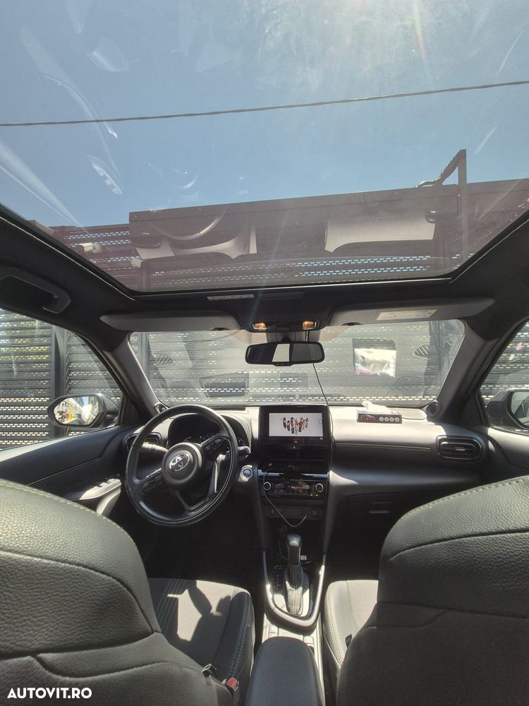 Toyota Yaris Cross - 1
