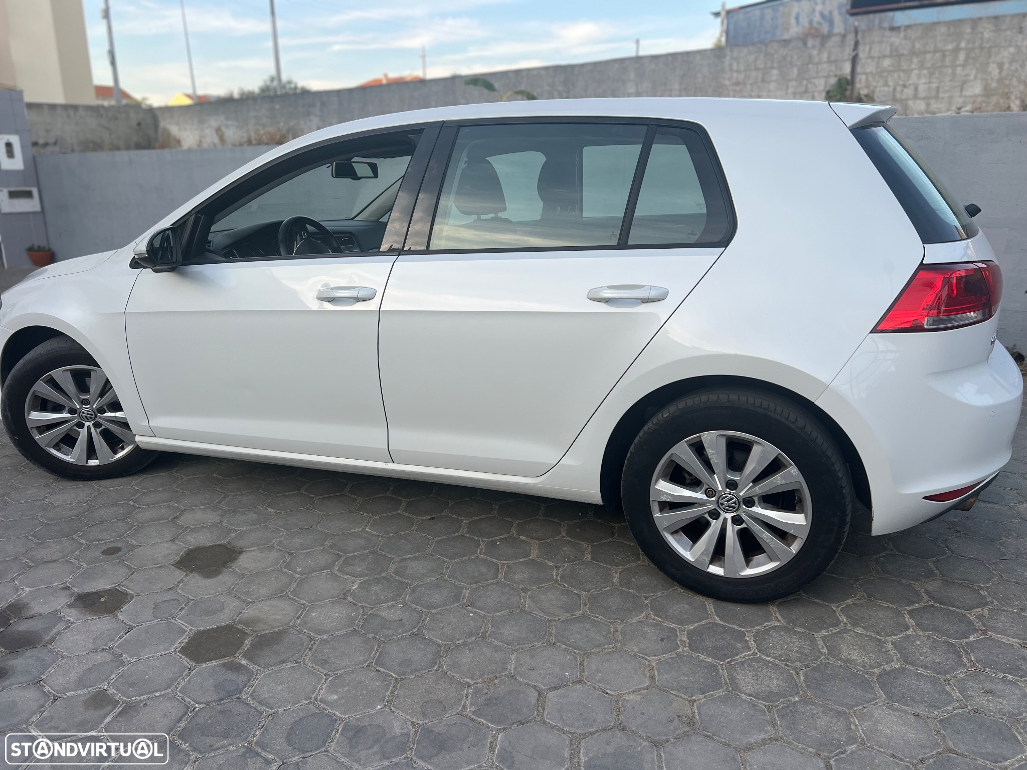 VW Golf 1.6 TDi Confortline - 2