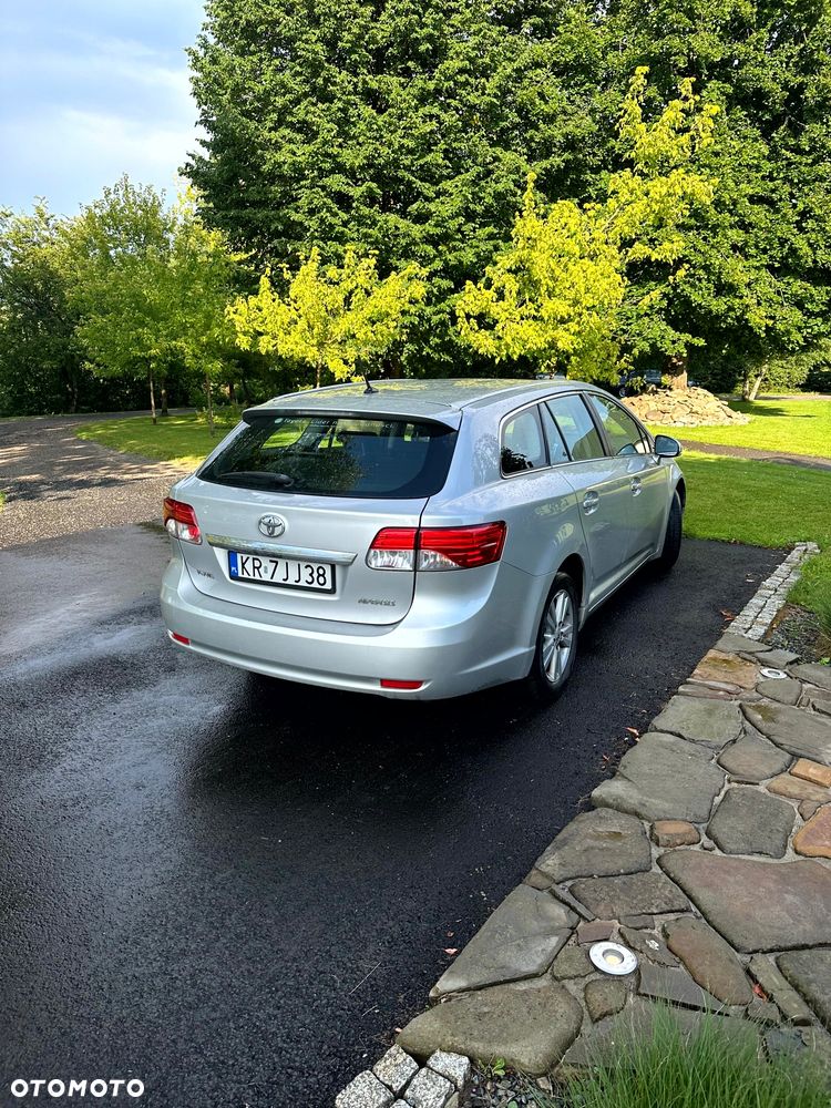 Toyota Avensis 1.8 Sol EU5 - 2