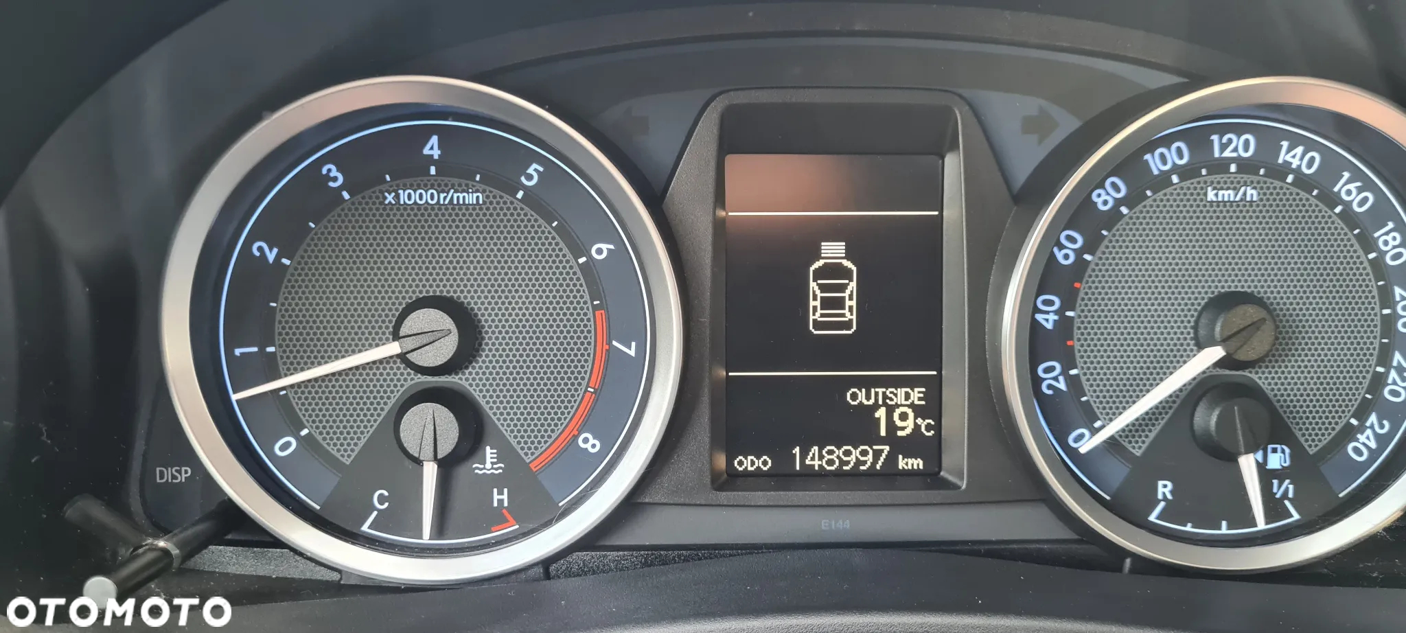 Toyota Auris 1.6 Premium - 3