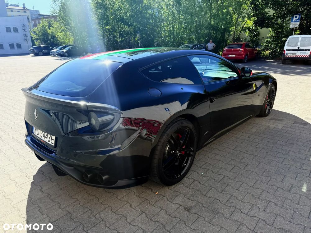 Ferrari FF - 5