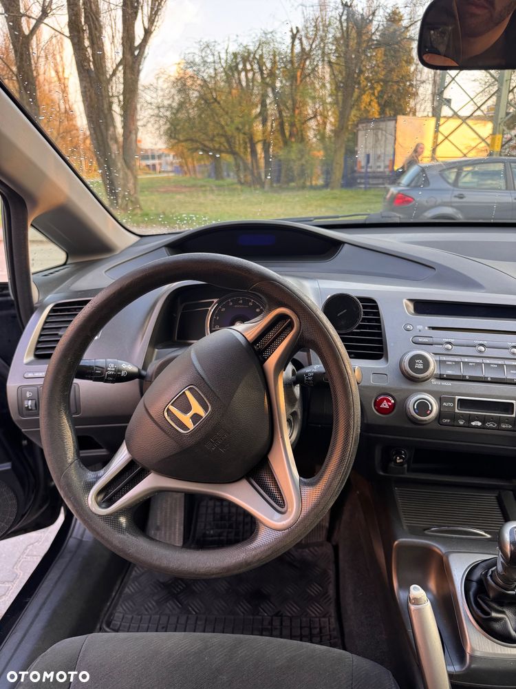 Honda Civic 1.8 Comfort - 9