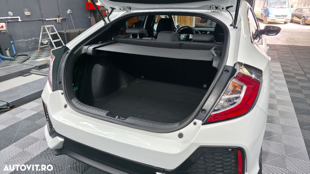 Honda Civic 1.0 i-VTEC Turbo Elegance - 9