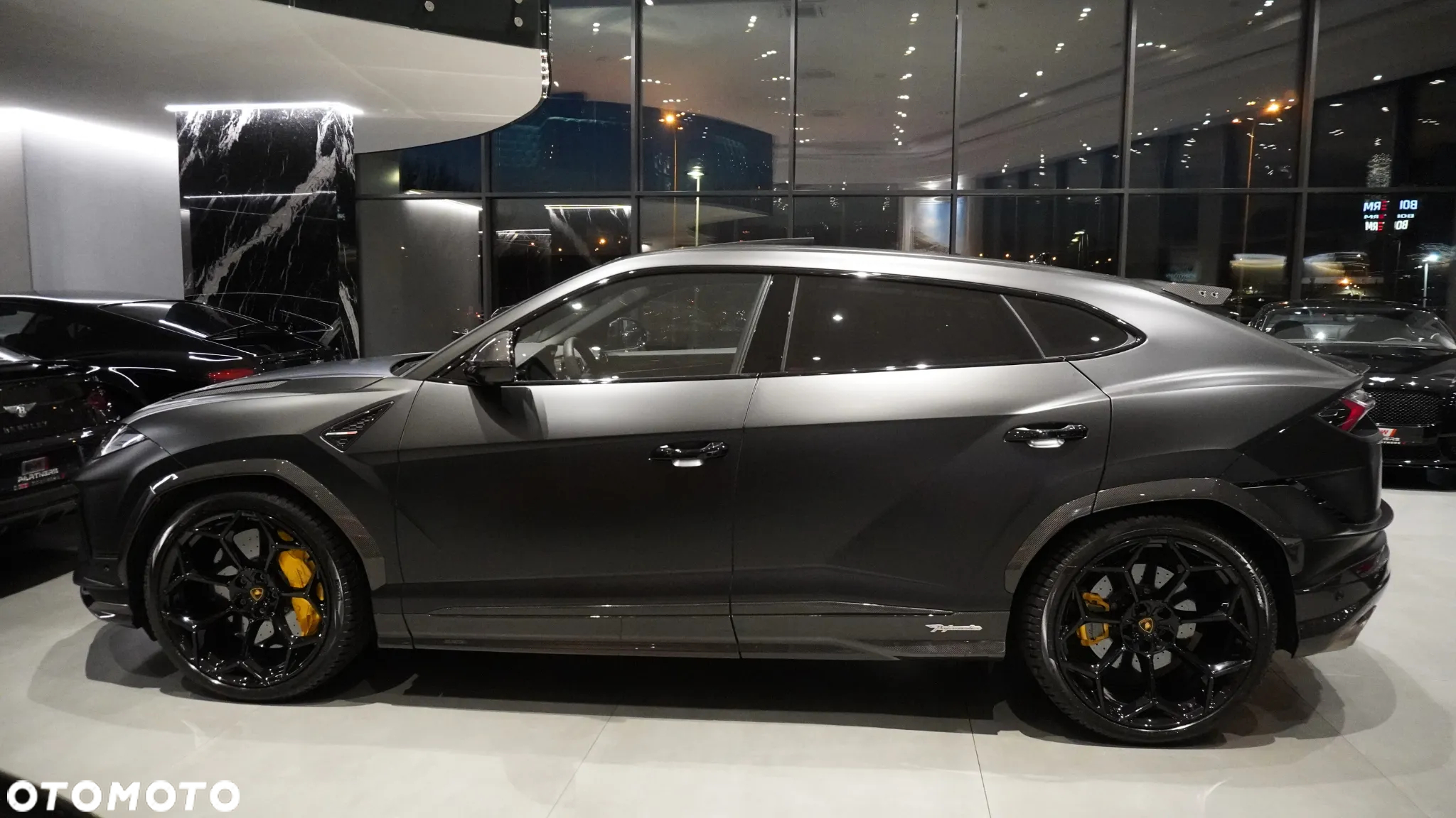Lamborghini Urus - 22