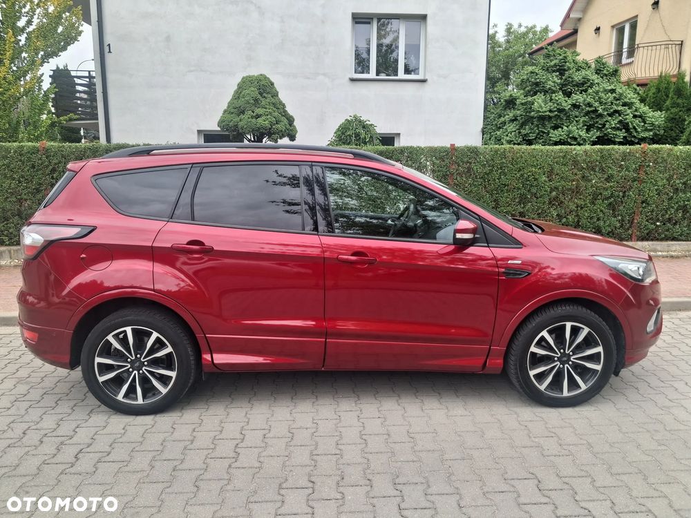 Ford Kuga 1.5 TDCi 2x4 ST-Line - 12