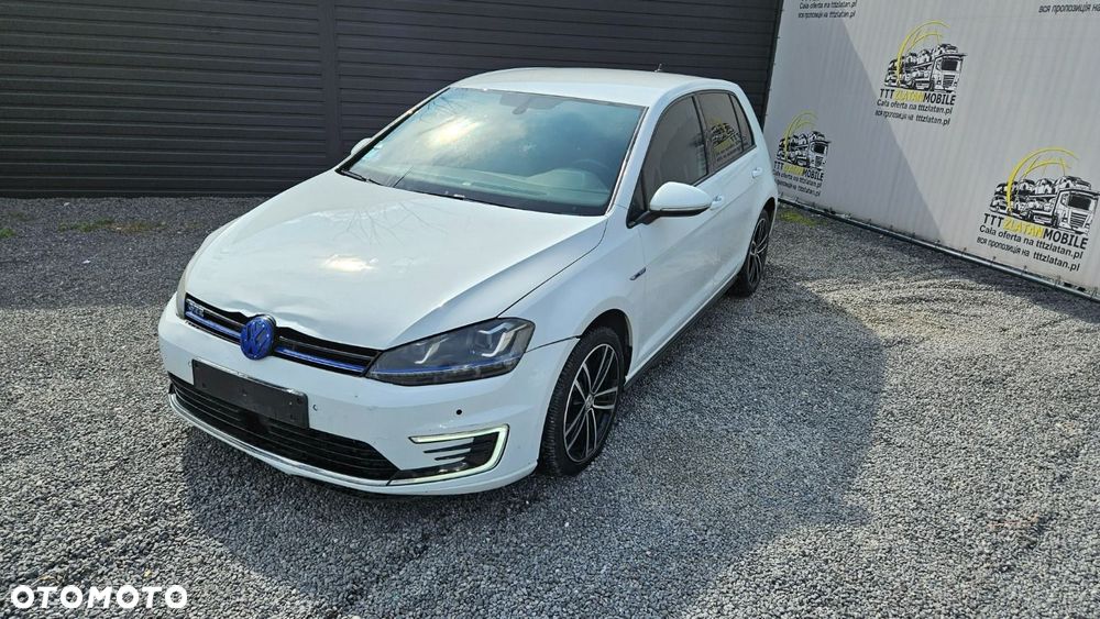 Volkswagen Golf - 5