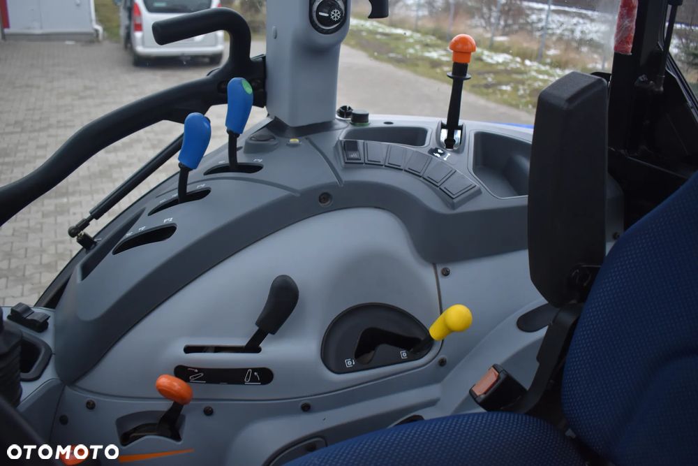 New Holland T4 75 - 19