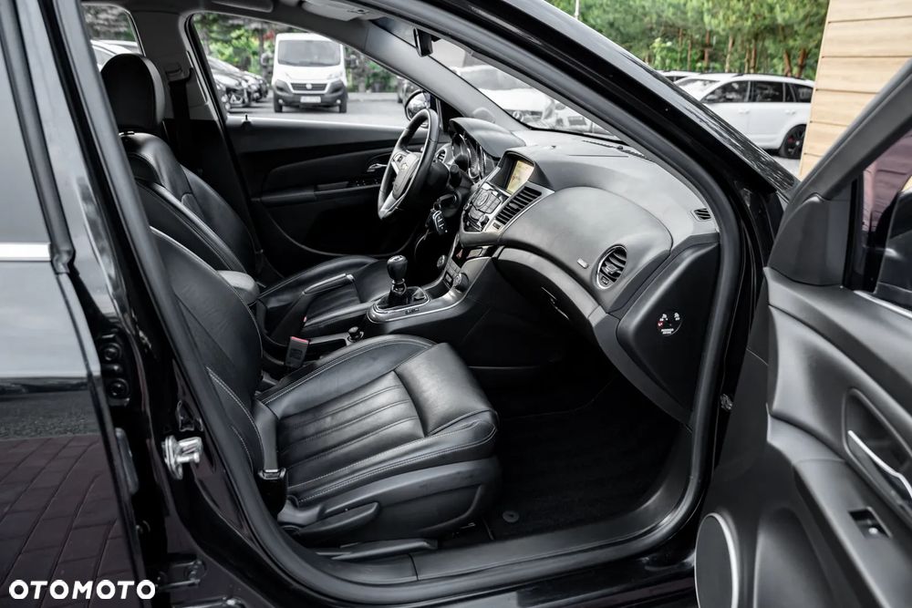 Chevrolet Cruze 1.4T LT+ - 23