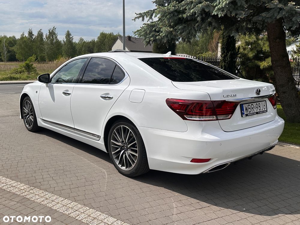 Lexus LS 600h F Sport - 9