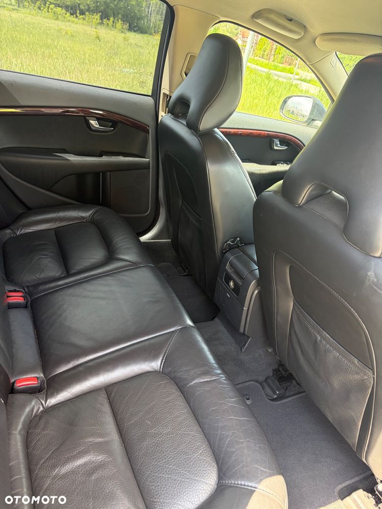 Volvo V70 2.0 Momentum - 6