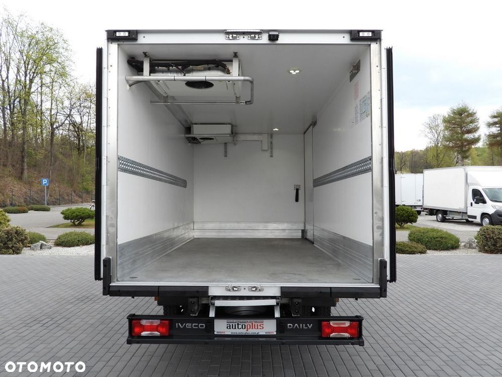 Iveco DAILY 35C16 CHŁODNIA KONTENER -1*C ZASILANIE 230V TEMPOMAT NAWIGACJA BLIŹNIACZE KOŁA KLIMATYZACJA  160KM - 13