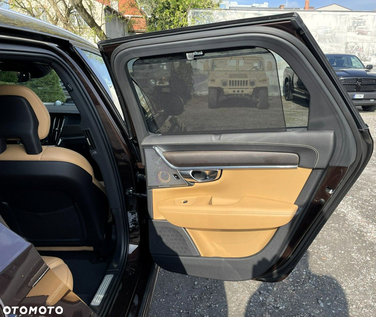 Volvo V90 Cross Country T6 AWD - 34