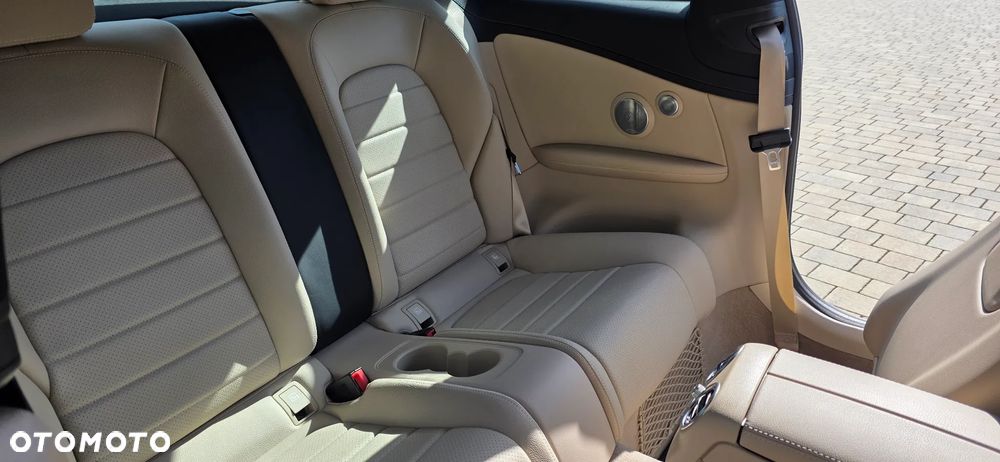 Mercedes-Benz Klasa C 200 4MATIC 9G-TRONIC - 11
