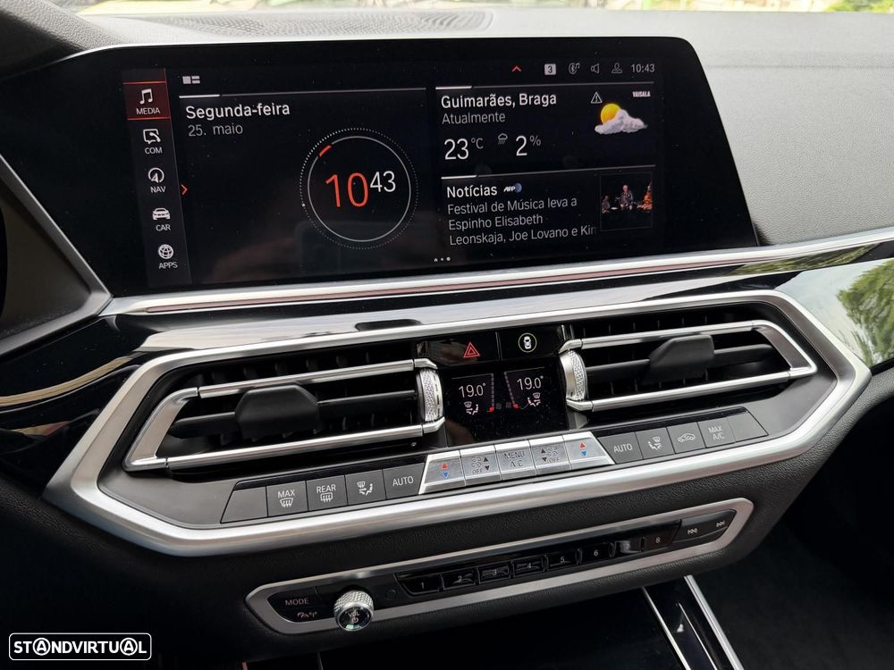BMW X5 30 d xDrive Pack M - 28