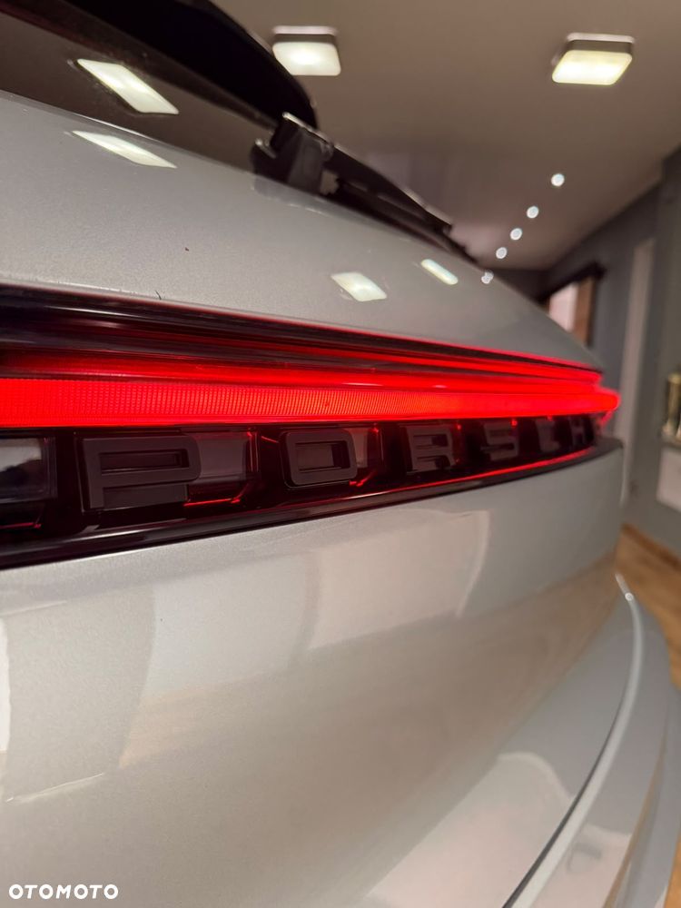 Porsche Macan Standard - 12