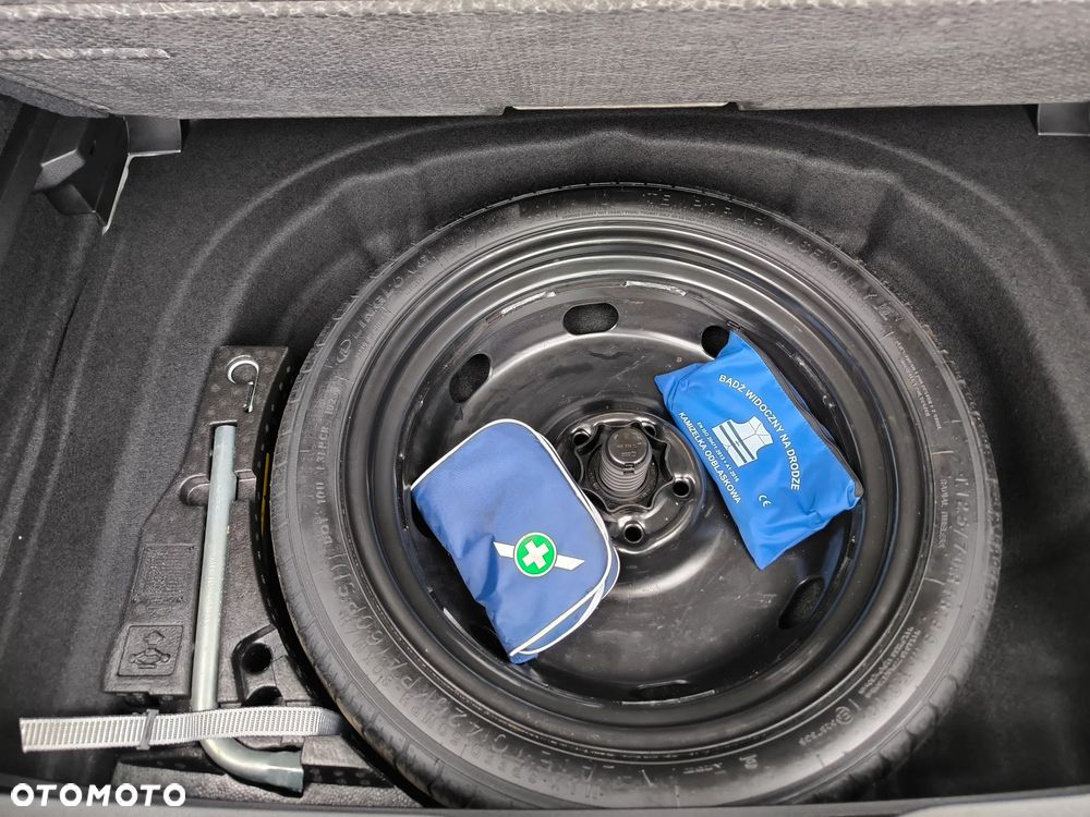 Volkswagen Golf 1.5 eTSI Life DSG - 17