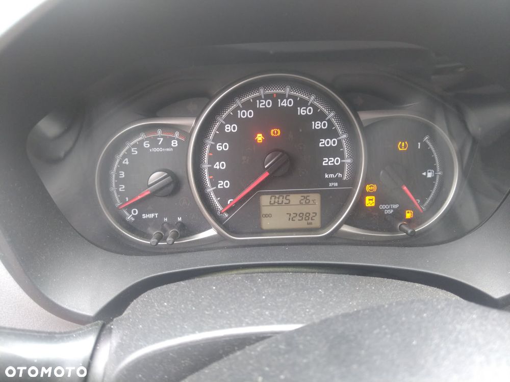 Toyota Yaris - 7