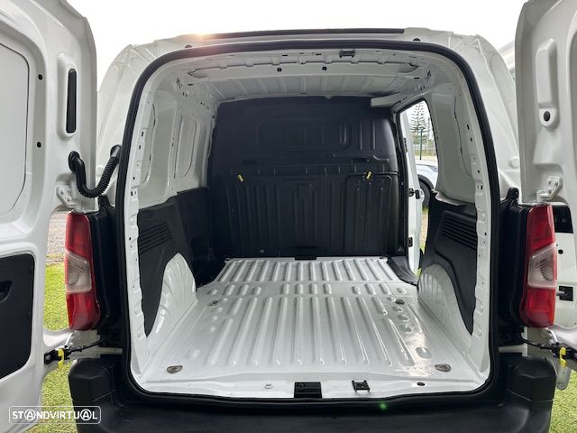 Toyota PROACE CITY 3 LUG. - 7